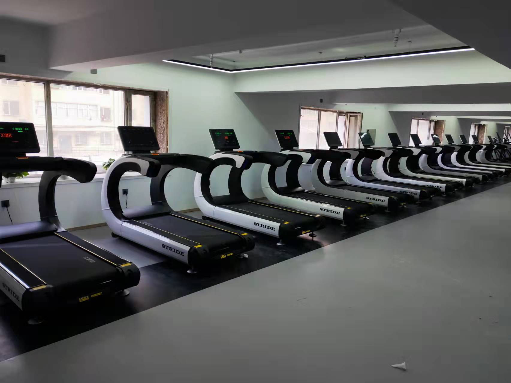 县城里的健身房想要长久发展，可以从哪些方面入手呢？